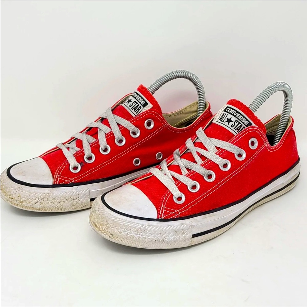 Red Converse - Picture 3 of 8